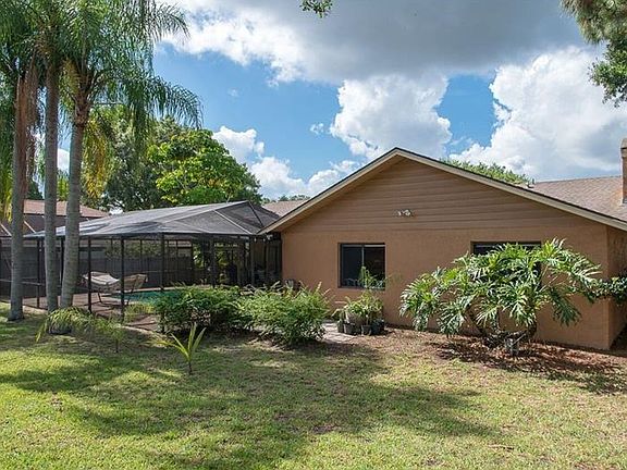 5th image of 2832 Luce Dr N