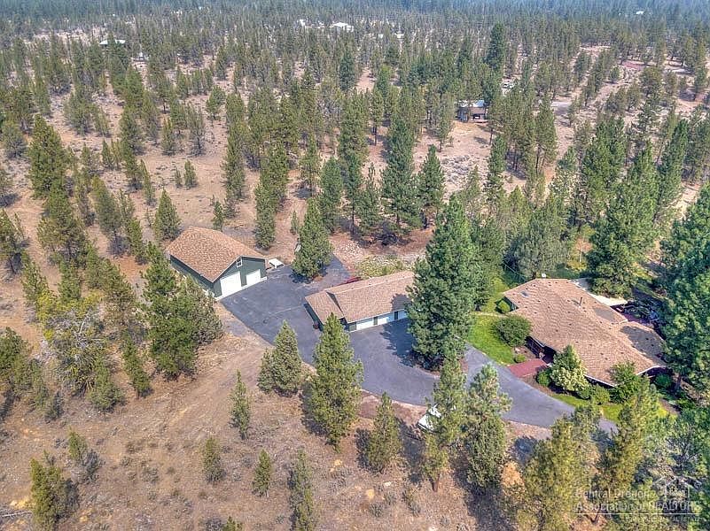 67367 Trout Ln, Bend, OR 97703 | Zillow