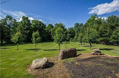 5th image of 9 Mountainview Dr