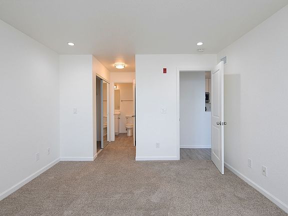 5th image of 4424-4454 44th St #334