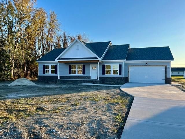 1st image of 2365 Delia Dr