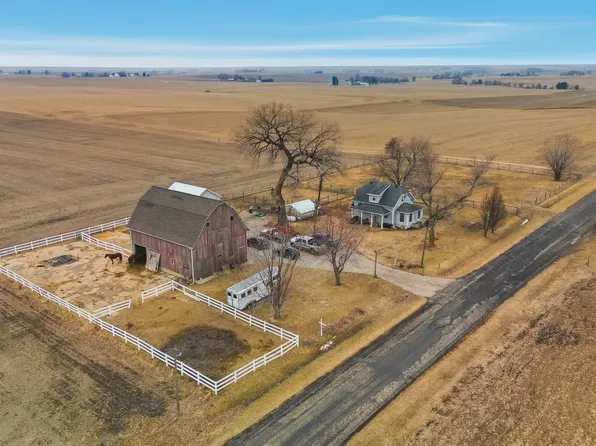 27754 Elm Rd, Milledgeville, IL 61051