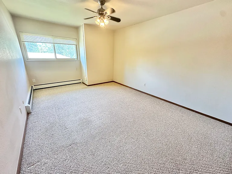 745 Nyssa Dr — Photo 7