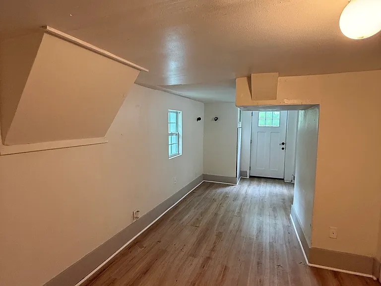 2601 Gaston Ave — Photo 11