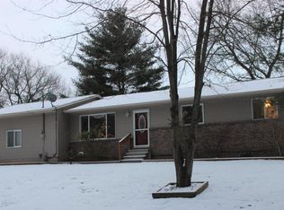 6175 Staple Rd, Twin Lake, MI 49457