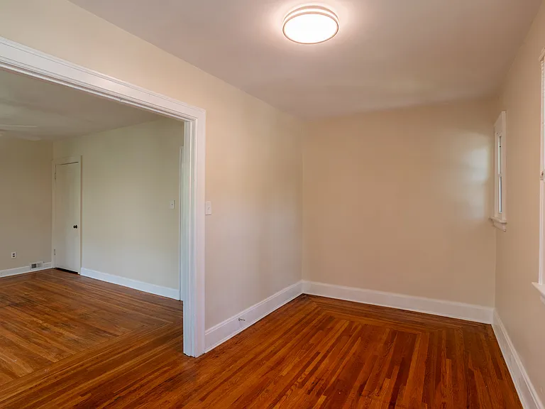 2956 Harrison Ave #3 — Photo 9