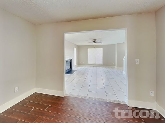 4th image of 7116 Lowen Rd
