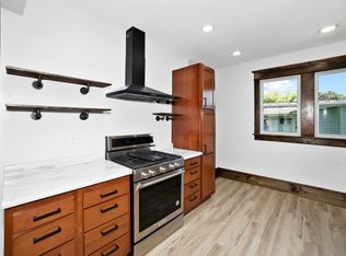 135 Tyler St, Neenah, WI 54956