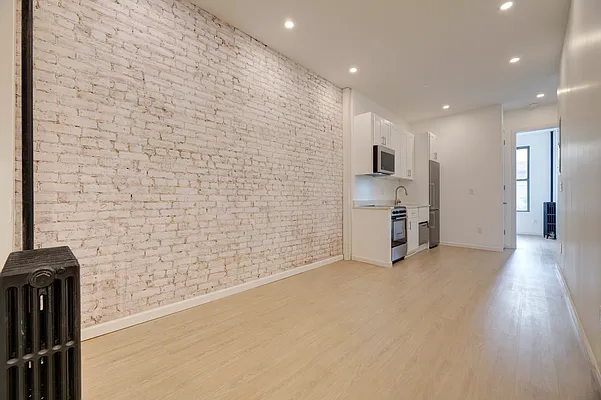 Rented by REAL New York | media 5