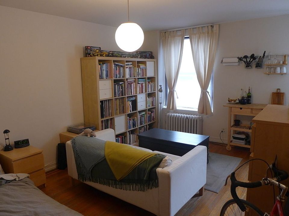 1st image of 300 8th Ave APT 2C
