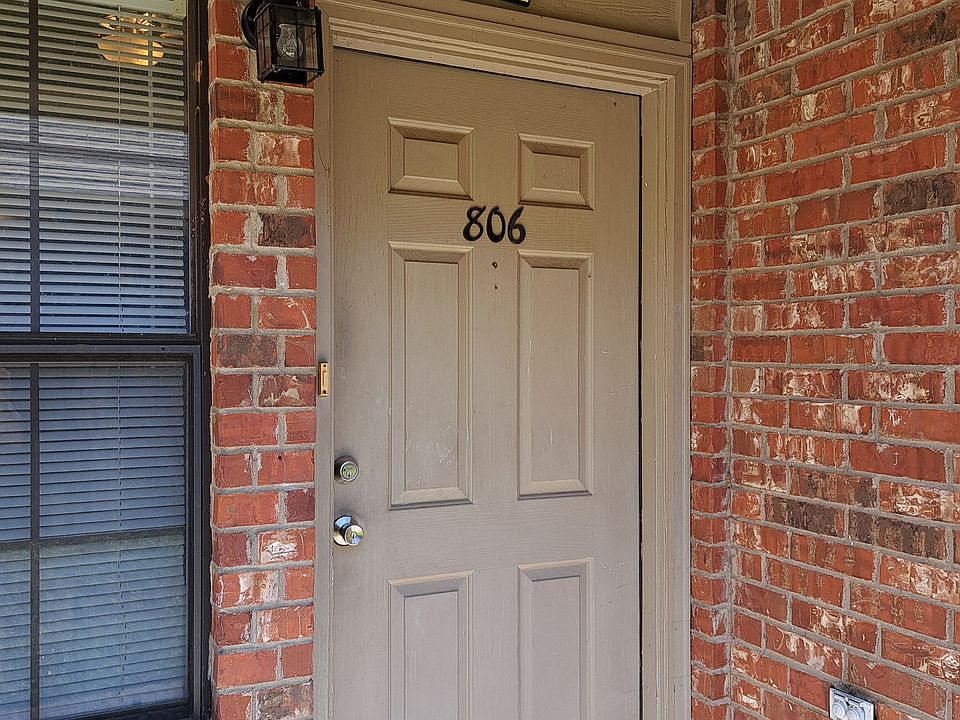 1st image of 806 Redwood Ln