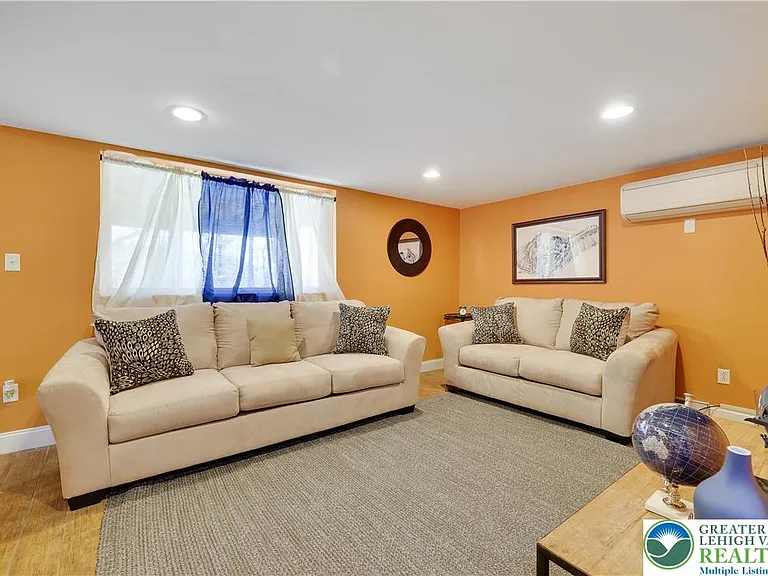 163 Cambridge Ct — Photo 46