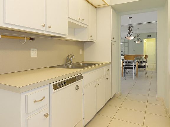 5th image of 3800 Hillcrest Drive #614