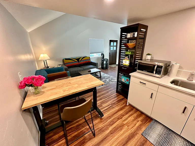 2419 W Regan Ave — Photo 49