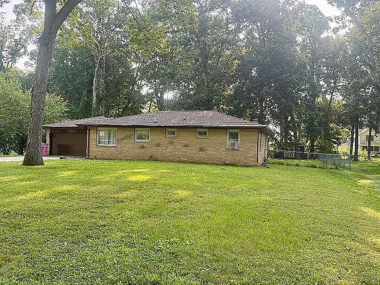1st image of 68825 6th St
