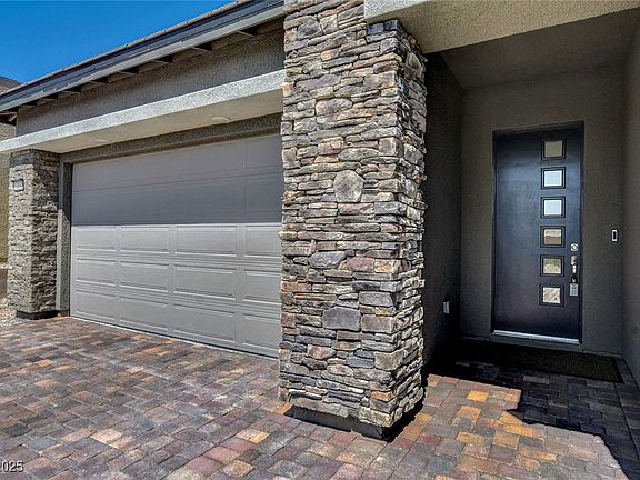 2nd image of 12434 Heritage Bend Dr