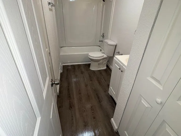 11 Westwood Dr — Photo 6