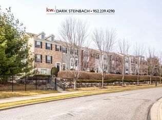 15779 Porchlight Ln, Eden Prairie, MN 55347