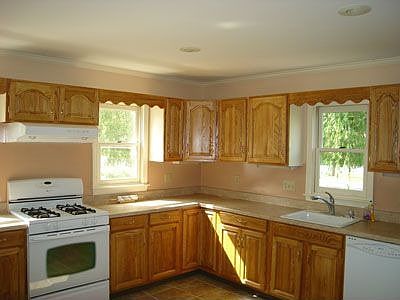 14x15 Eat in Kitchen.