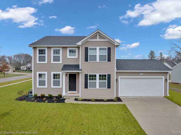 1014 Meadow Dr, Davison, MI 48423