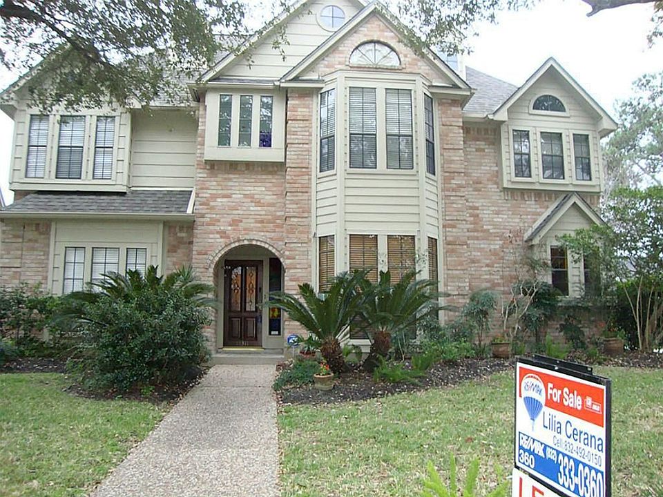 1st image of 18311 Spruce Creek Dr