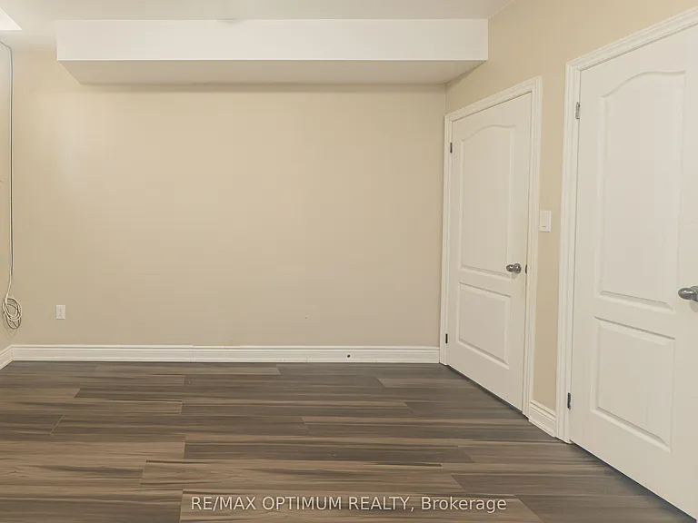 3 Lampman Cres #BASEMENT — Photo 11