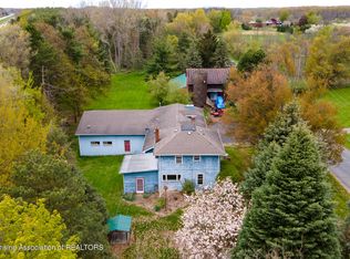 529 Dart Rd, Mason, MI 48854