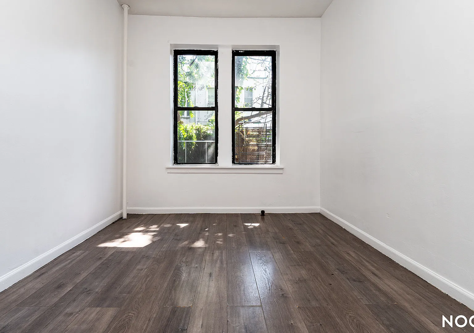 2204 Clarendon Road — Photo 1