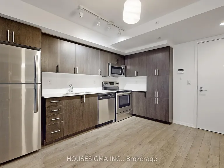 3091 Dufferin St #211 — Photo 10