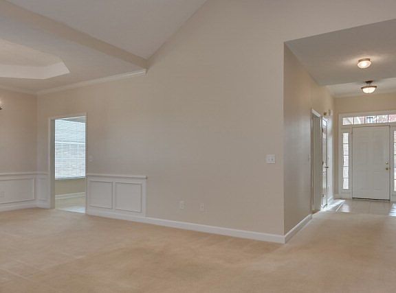 3rd image of 75 Weyanoke Ct