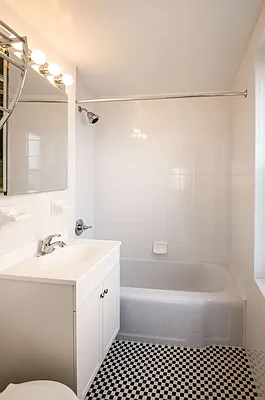 Rented by Rachel Realty | media 20