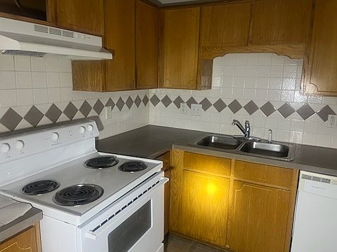 5th image of 2807 Kerrville Ct APT B