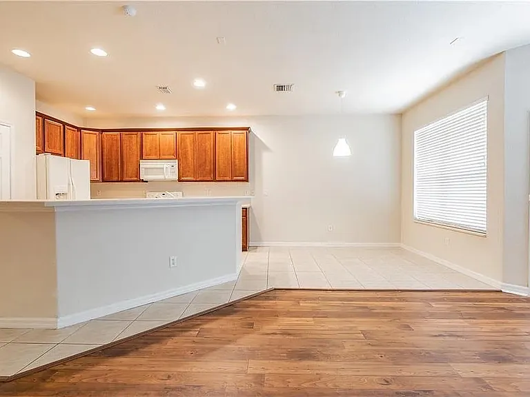 27006 Cool Stream Ln — Photo 3