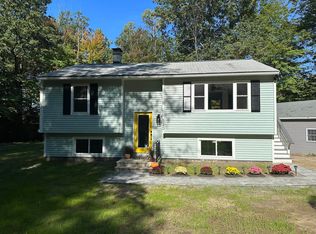 520 South Rd, Hopkinton, NH 03229