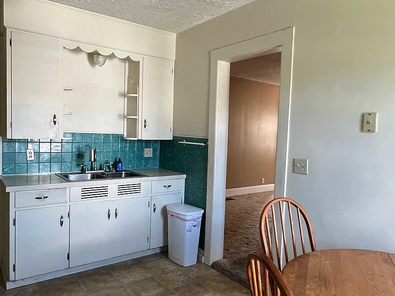 39 Otis St #2 — Photo 8