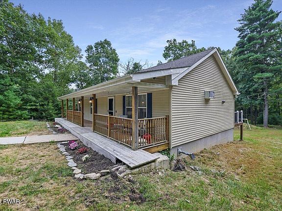3rd image of 107 Hillside Ct