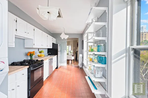 Sold by Halstead Real Estate | media 23