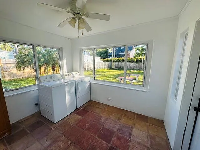640 Oak St — Photo 16
