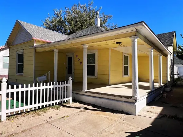 806 3rd Ave, Dodge City, KS 67801