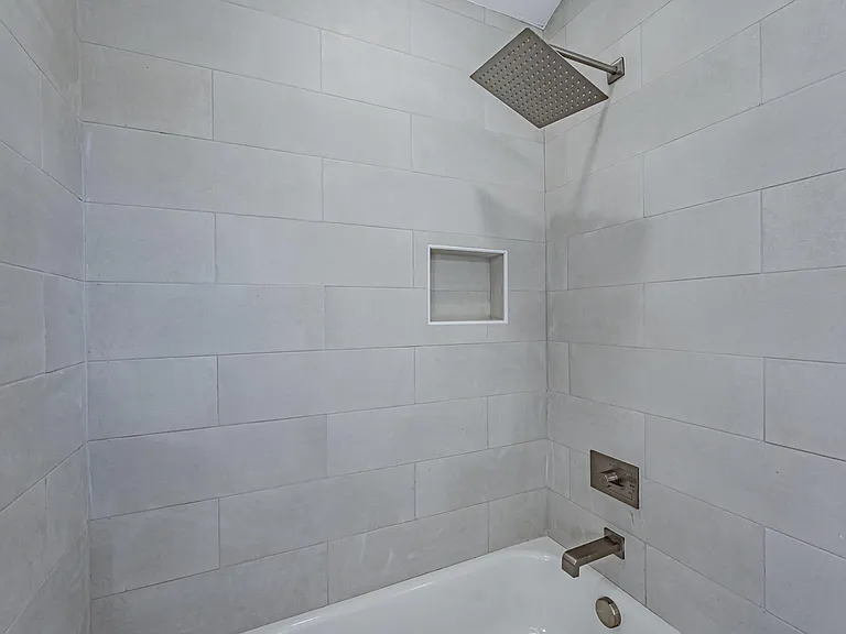 3122 2nd Ave — Photo 33