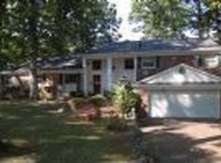 306 Colonial Dr, Florence, AL 35633