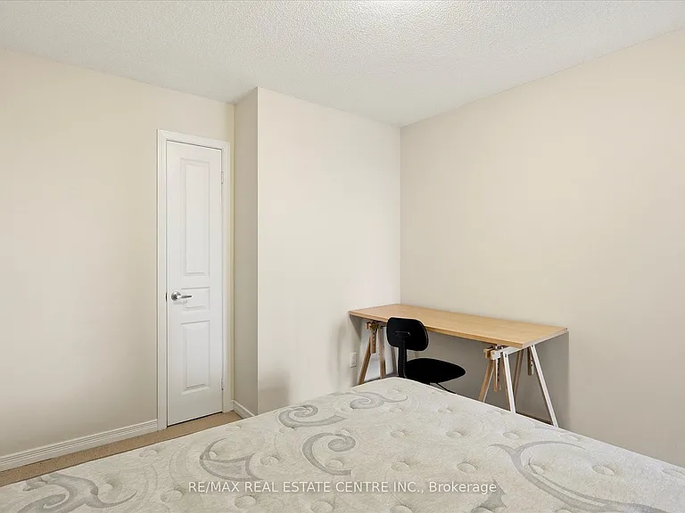 352 Front St W #1010 — Photo 21