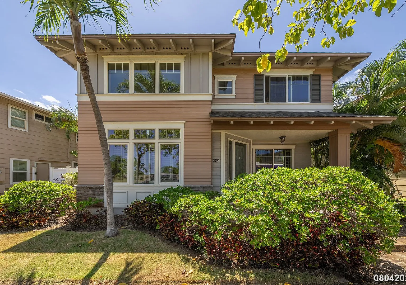 5 Bed 4 Bath in Ocean Pointe — Photo 2
