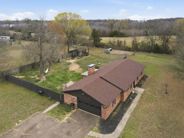 1045 County Road Road3210, Mount Pleasant, TX 75455