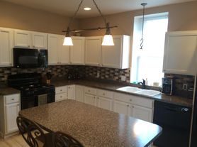 977 E King St, Lancaster, PA