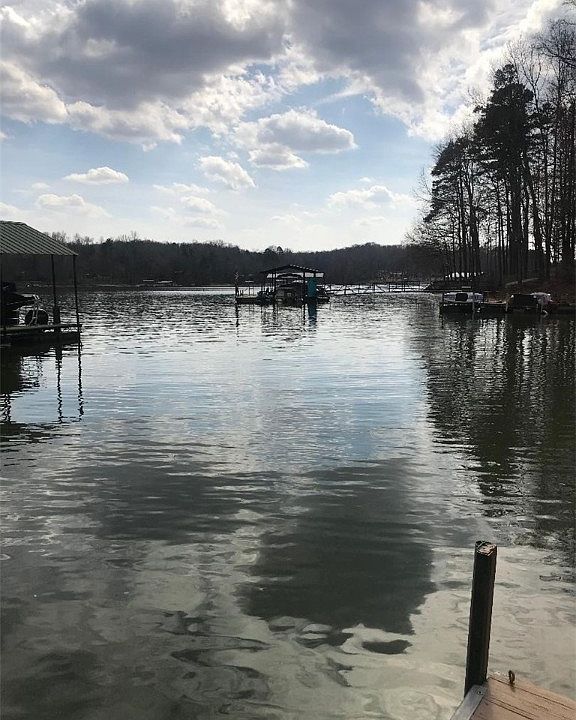 1st image of 472 Knottywood Dr