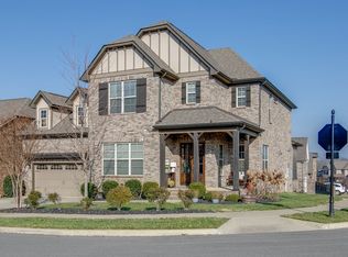 2686 Paddock Park Dr, Thompsons Station, TN 37179