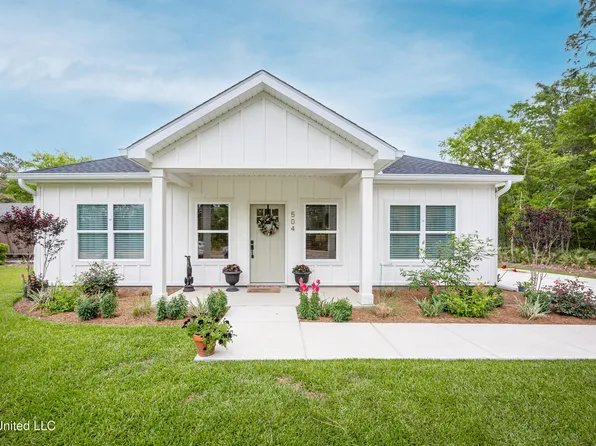 504 Peach St, Ocean Springs, MS 39564