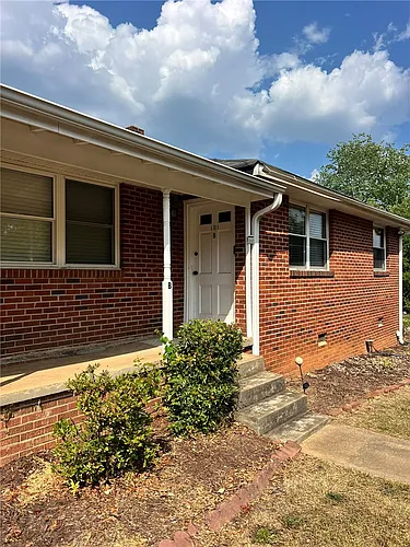 101 Clinton Dr #B Photo 1