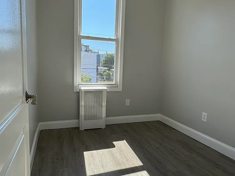 1515 Kerrigan Ave #2 — Photo 10
